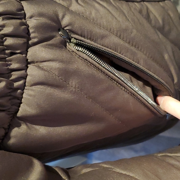 Women's d.e.t.a.i.l.s Hooded Jacket - Picture 3 of 14